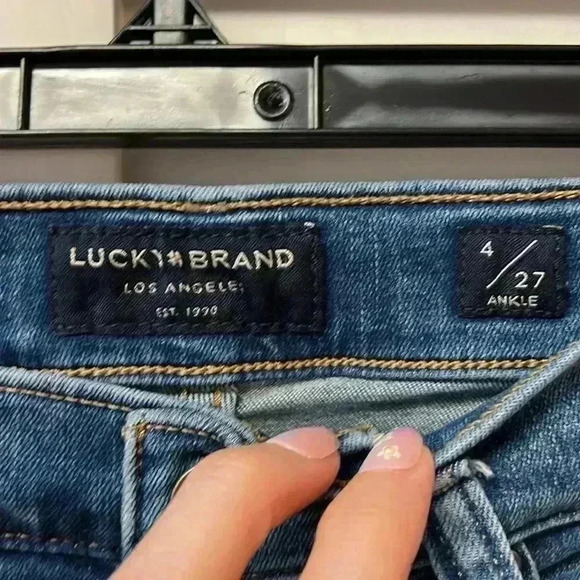Lucky Brand Mid Rise Skinny Ava Jeans - Size 4/27 - Picture 2 of 8